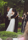WeddingKiss.gif (77455 bytes)